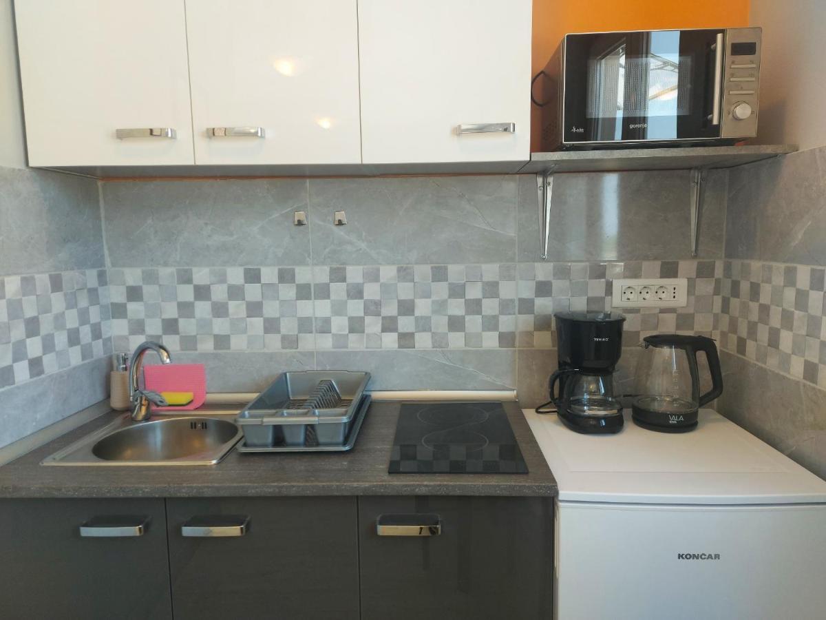 Studio Apartment Palmira Ližnjan المظهر الخارجي الصورة