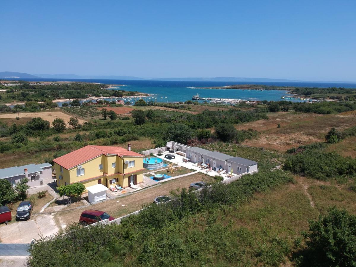 Studio Apartment Palmira Ližnjan المظهر الخارجي الصورة