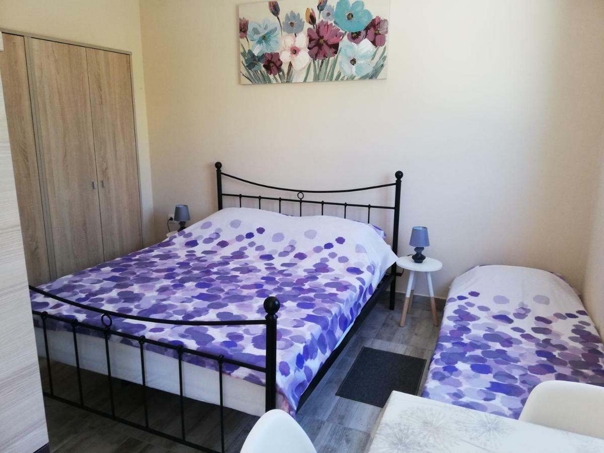 Studio Apartment Palmira Ližnjan المظهر الخارجي الصورة